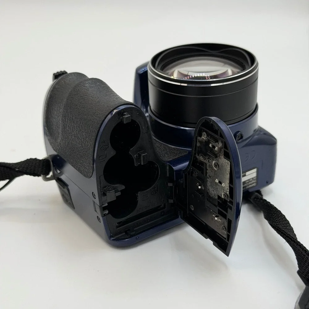 GE X5 Power Pro Series Blue Digital Camera 14.1MP 15x Optical Zoom 1GB SD Card